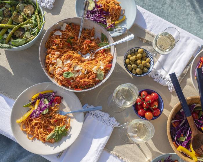 Pomodoro d’estate: leggerezza e gusto per i pranzi all’aperto