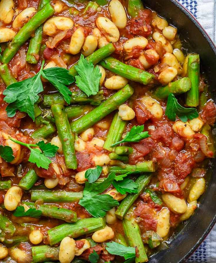 Asparagus Tomato and White Beans