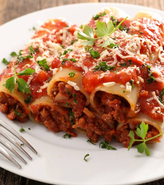 Cannelloni al forno con ragù e besciamella