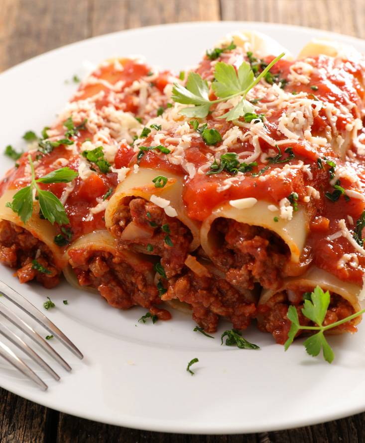 Cannelloni al forno con ragù e besciamella
