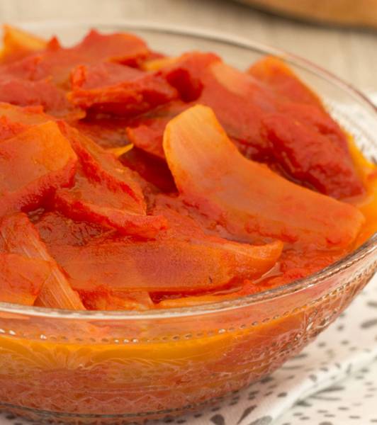 Cipolle in agrodolce al pomodoro