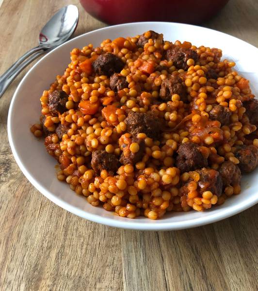 מתכון פתיתים אדומים עם קציצות בסיר אחד