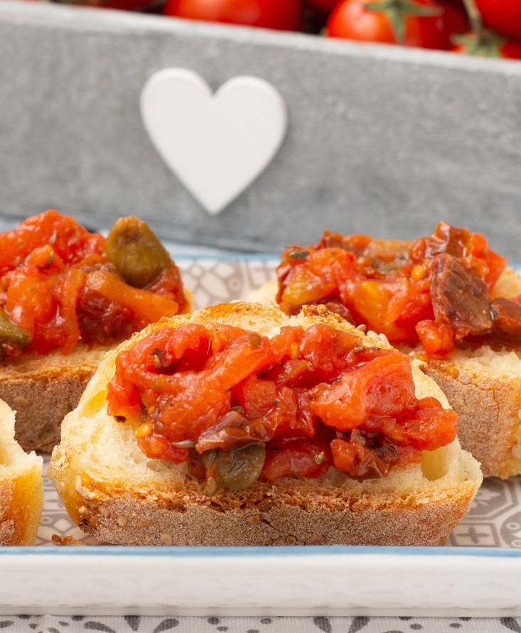 Crostini alla mediterranea