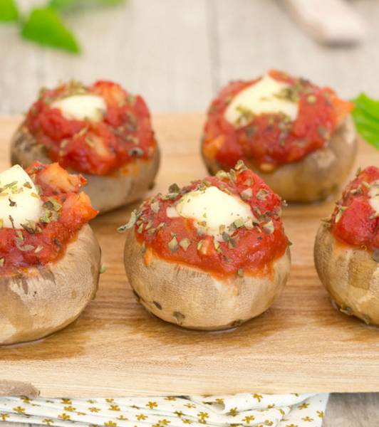 Funghi ripieni alla pizza