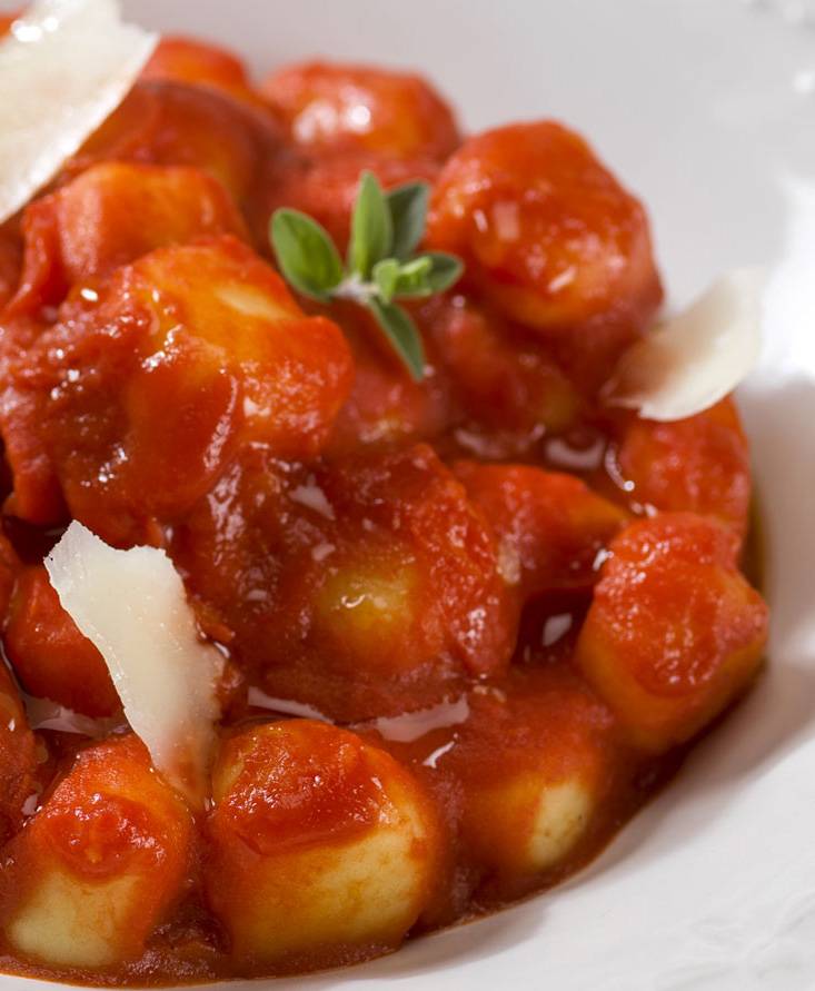 GNOCCHIS SAUCE TOMATE ET COPEAUX DE PARMIGIANO REGGIANO