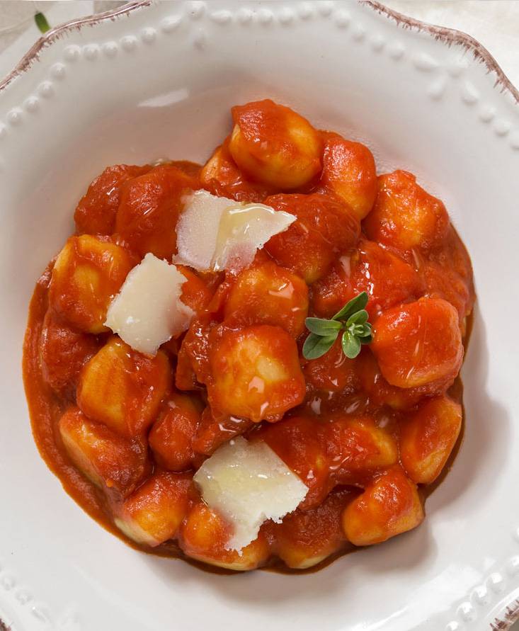 GNOCCHIS SAUCE TOMATE ET COPEAUX DE PARMIGIANO REGGIANO