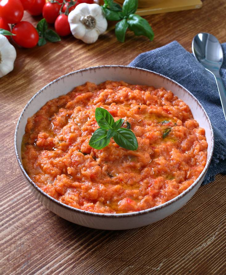 מרק עגבניות ולחם "פאפא אל פומודורו"