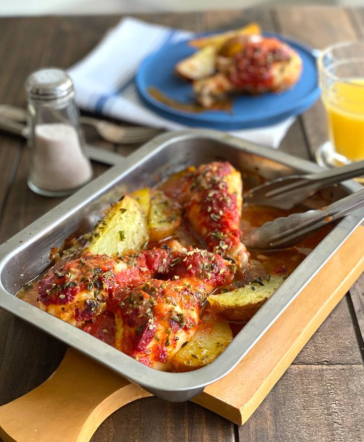 Pollo asado al limón y tomate