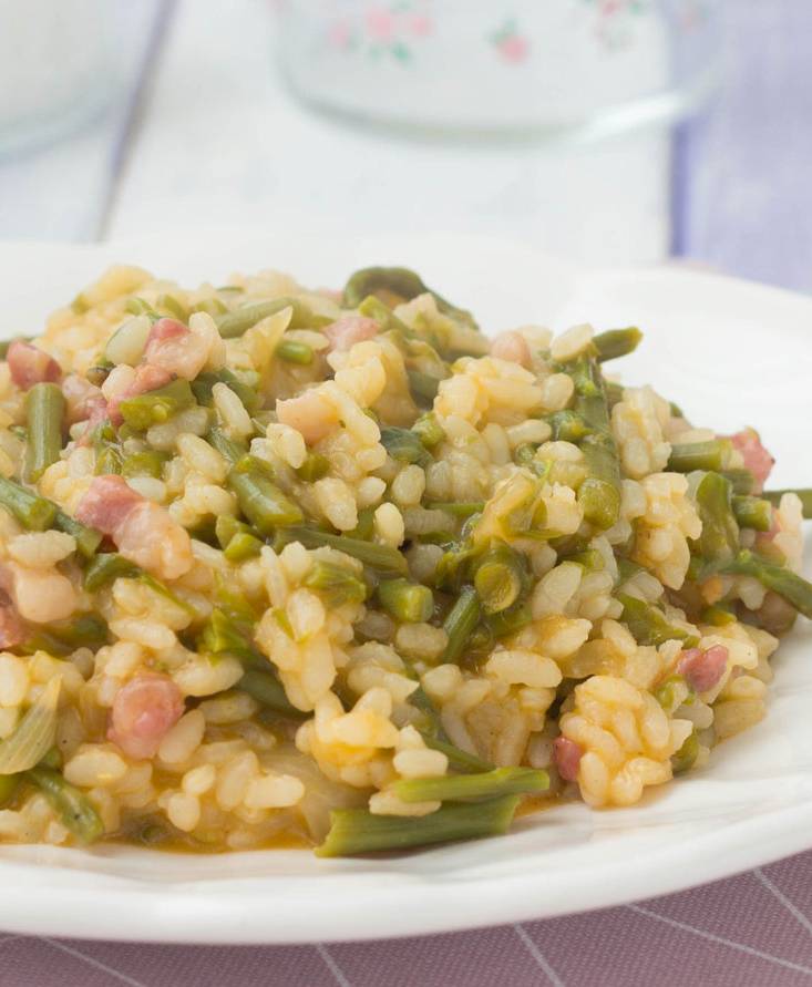 Ricetta risotto con asparagi e pancetta Pomi Italia