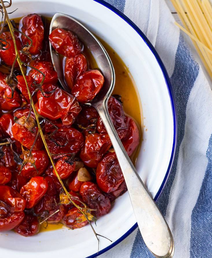 Spaghetti con pomodori datterino arrosto