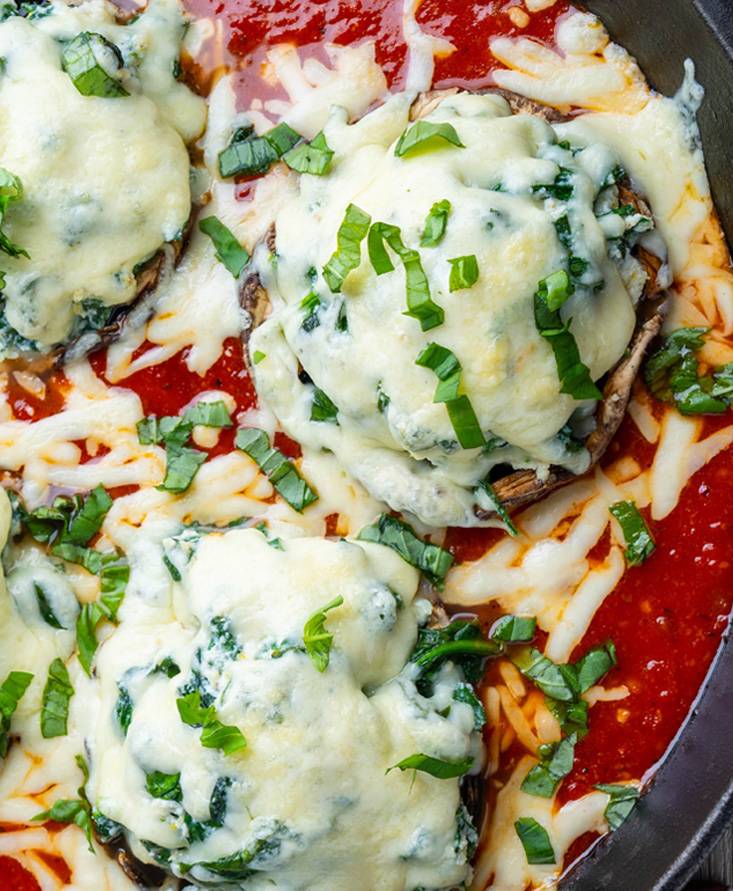 Spinach and Ricotta Stuffed Portobello Mushrooms in Tomato Sauce