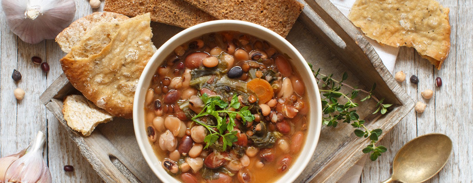 Zuppe e legumi, un perfetto connubio invernale