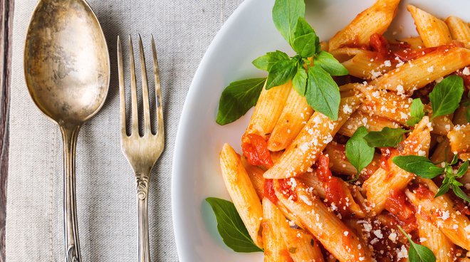 Pasta with tomatoes: how to achieve perfection